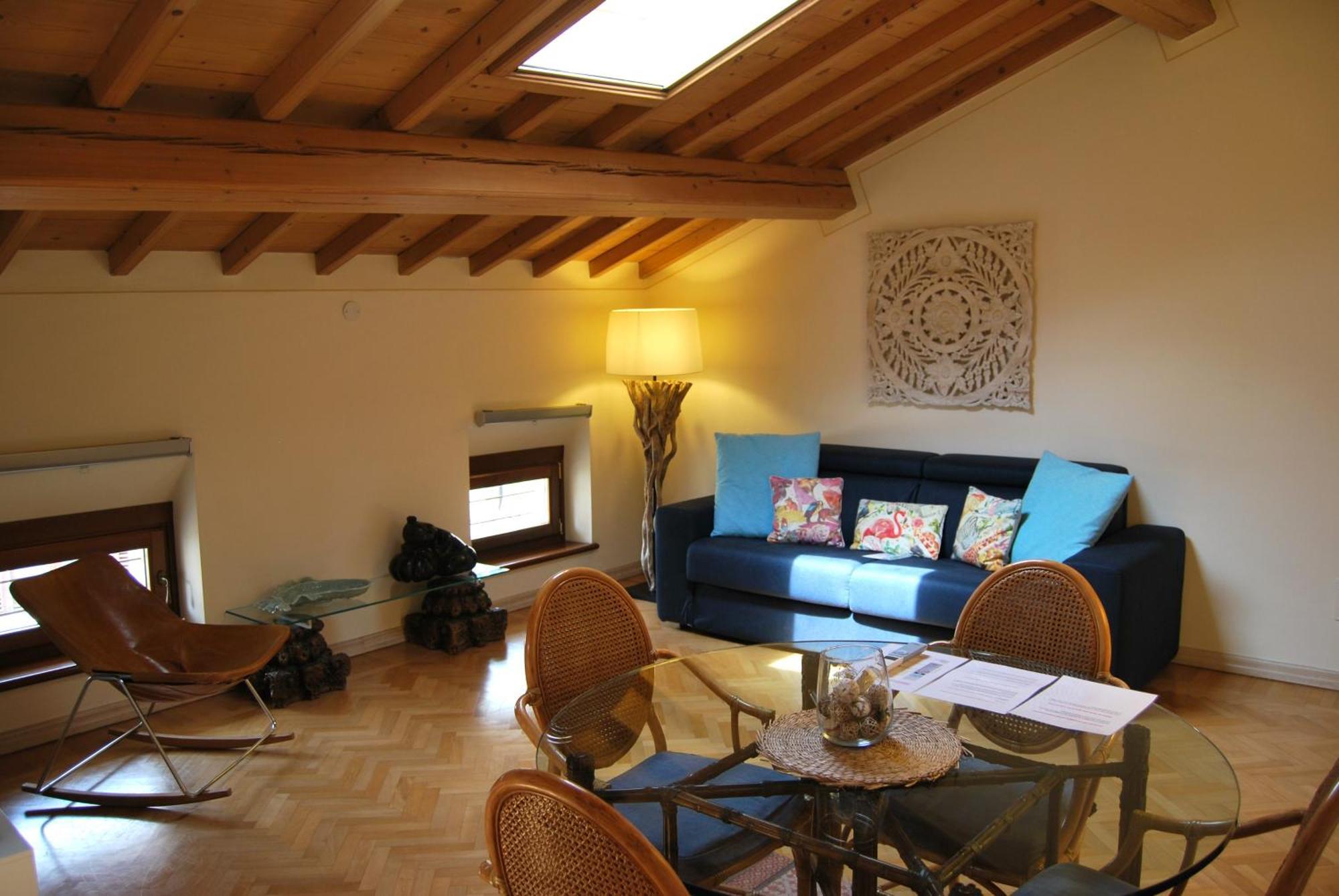 Attic 1 Centro Storico Peschiera del Garda
